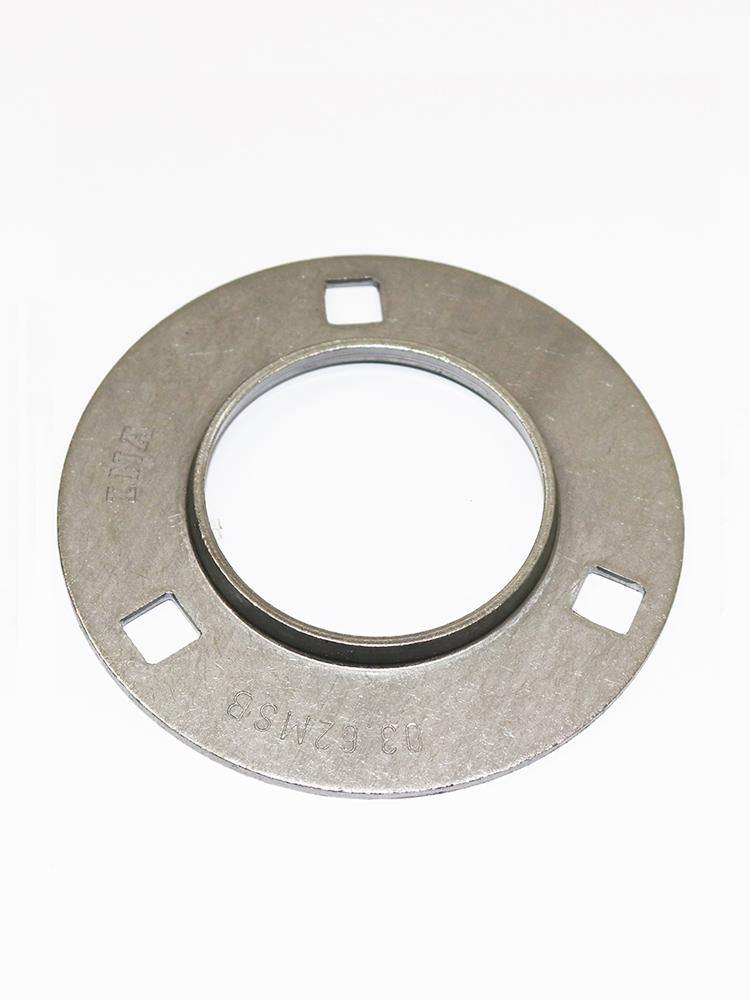 Tracmaster | Spare Parts | 90910-C - Bearing Carrier Belt Side with Grease Nipple (550002030A)